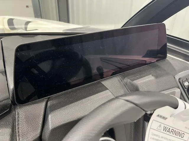 Slide: The Image of Malibu Wakesetter 21 LX 2025 - 24