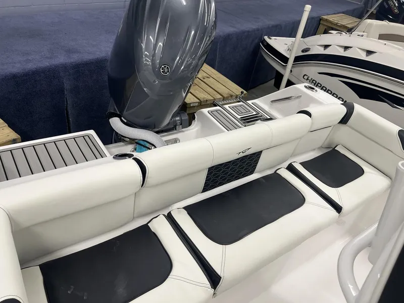 Slide: The Image of Tidewater 210 LXF 2025 - 9