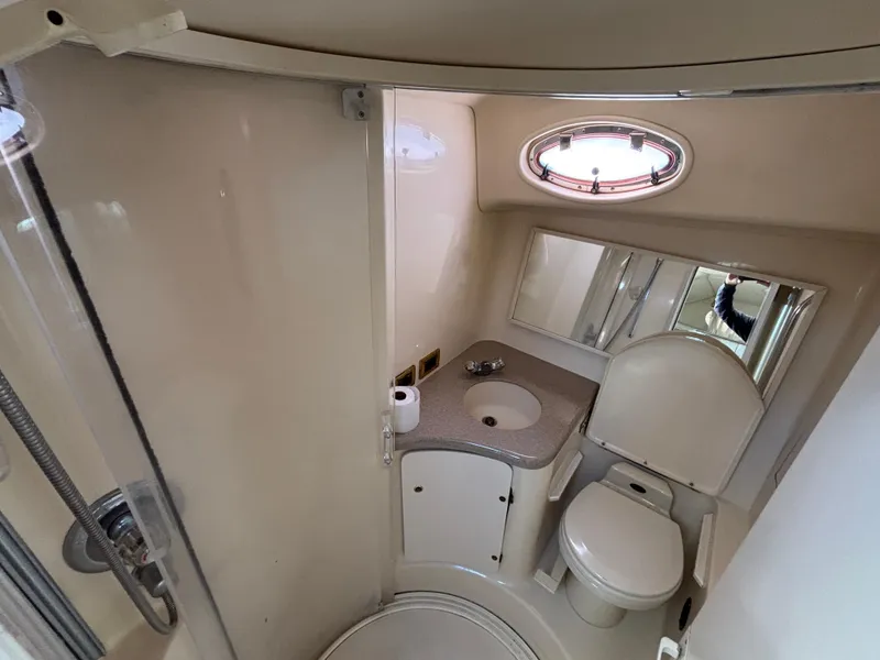 Slide: The Image of Head/Shower Compartment - 15
