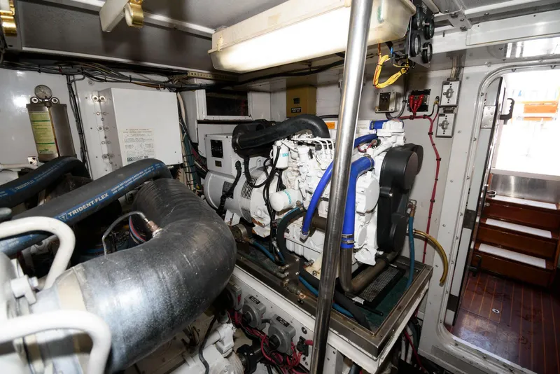 Slide: The Image of Huckins 70 Sportfish Convertible 1998 - 53