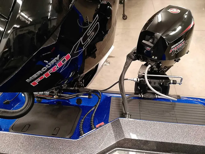 Slide: The Image of 2025 Ranger 620FS Fisherman boat with Mercury Pro XS engine, detailed view. - 34