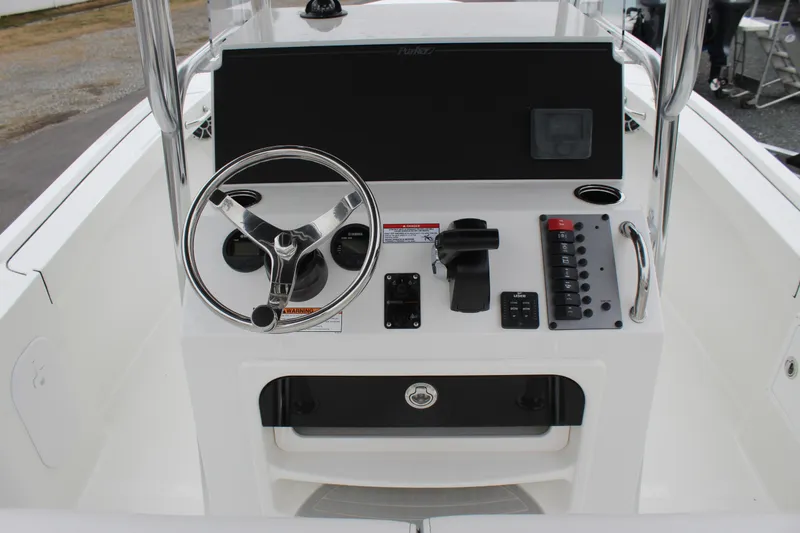 Slide: The Image of Parker Marine 21SE Center Console 2025 - 14
