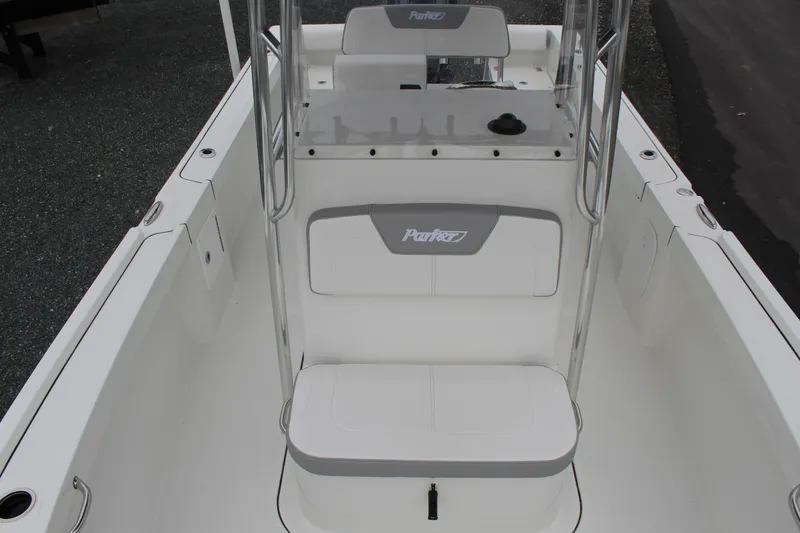 Slide: The Image of Parker Marine 21SE Center Console 2025 - 16