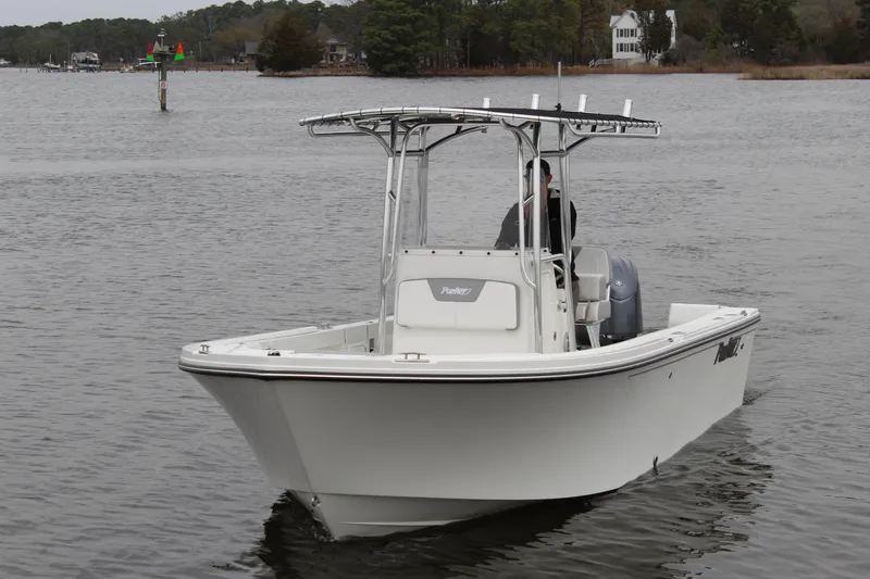 Slide: The Image of Parker Marine 21SE Center Console 2025 - 3