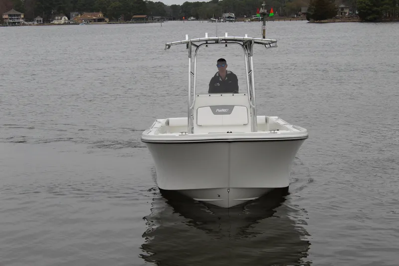 Slide: The Image of Parker Marine 21SE Center Console 2025 - 4