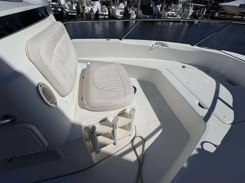 Slide: The Image of Boston Whaler 180 DAUNTLESS 2011 - 7