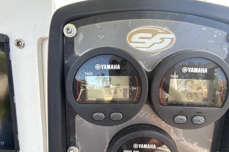 Slide: The Image of Yamaha tachometers on a 2016 Sea Fox 266 Commander boat dashboard. - 40
