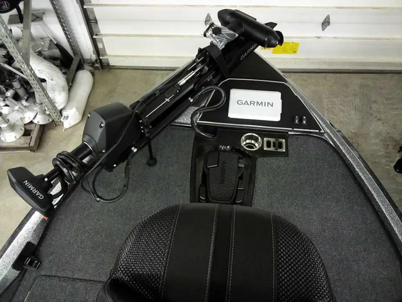 Slide: The Image of 2025 Ranger Z519R Cup-Equipped boat with Garmin electronics and trolling motor. - 19