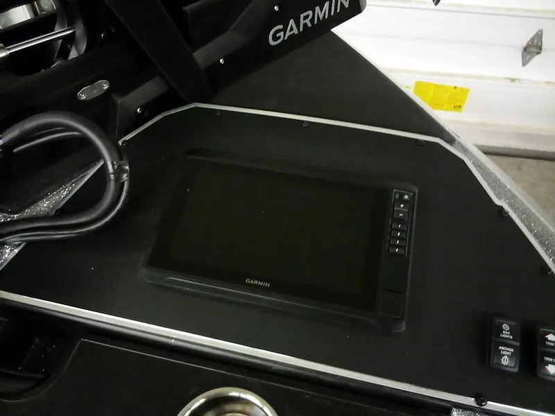 Slide: The Image of Garmin display on 2025 Ranger Z519R Cup-Equipped boat dashboard. - 20