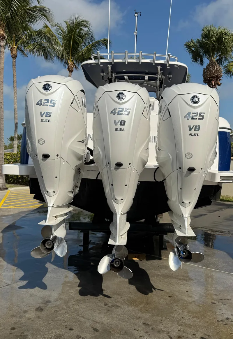 Slide: The Image of Intrepid Nomad 407 2021 - 12