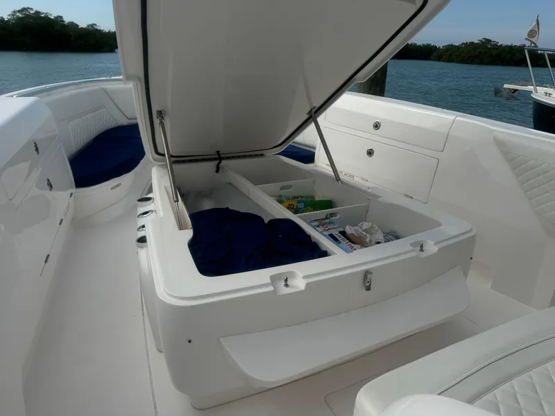 Slide: The Image of Intrepid Nomad 407 2021 - 5