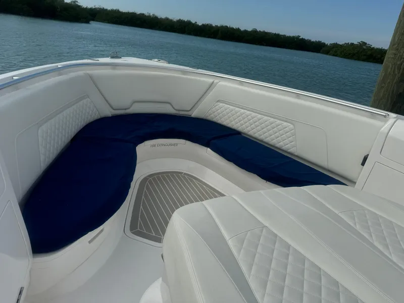 Slide: The Image of Intrepid Nomad 407 2021 - 6