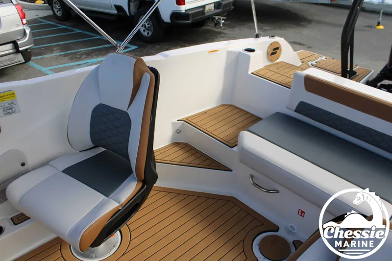 Slide: The Image of Starcraft SVX 210 DC OB 2026 - 14