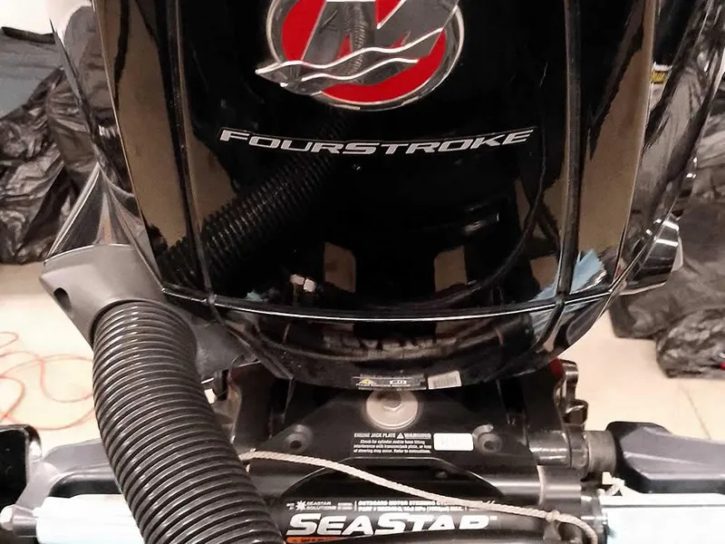 Slide: The Image of 2019 Ranger Z519 DC boat engine, featuring a Mercury FourStroke and SeaStar components. - 40