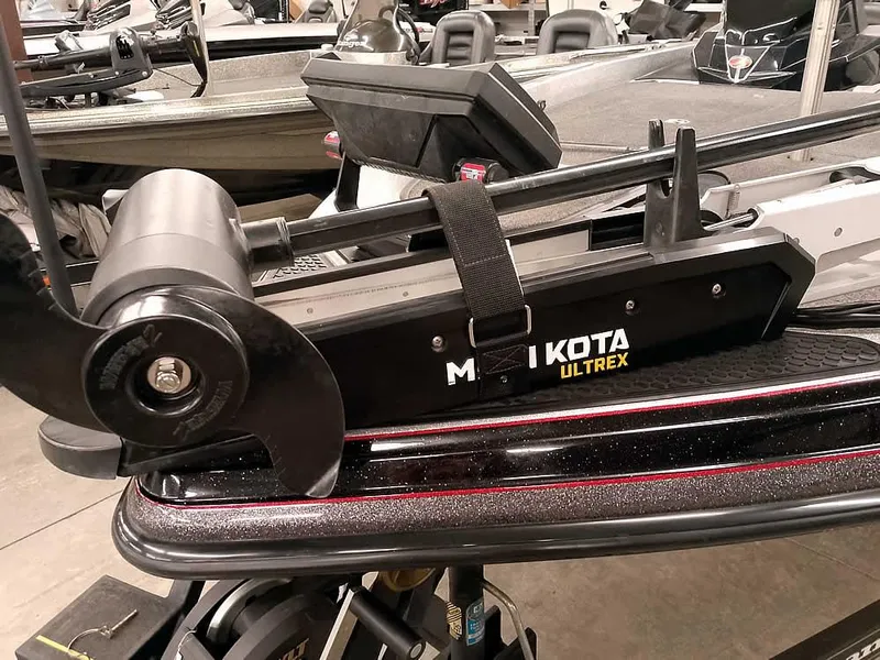 Slide: The Image of Minn Kota Ultrex trolling motor on 2019 Ranger Z519 DC boat. - 9