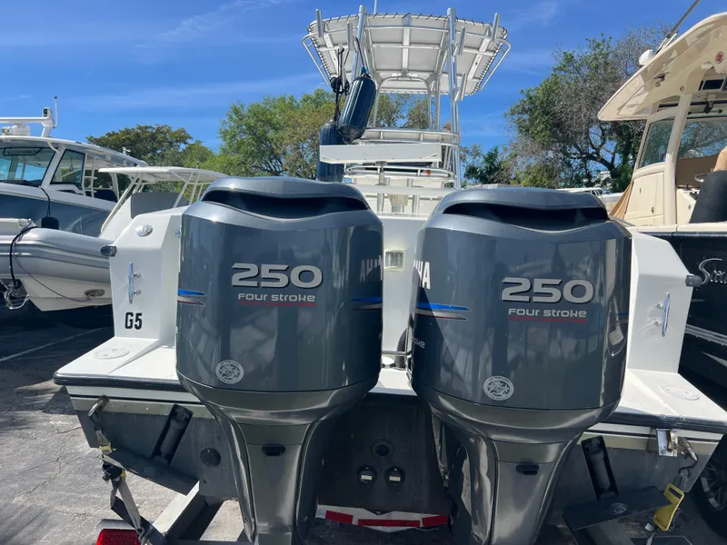 Slide: The Image of Contender 35 Center Console w/ Foward Cuddy 1999 - 59
