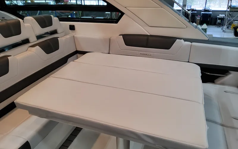 Slide: The Image of Formula 400 Super Sport Crossover 2025 - 117