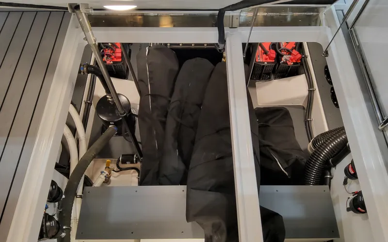 Slide: The Image of Formula 400 Super Sport Crossover 2025 - 118