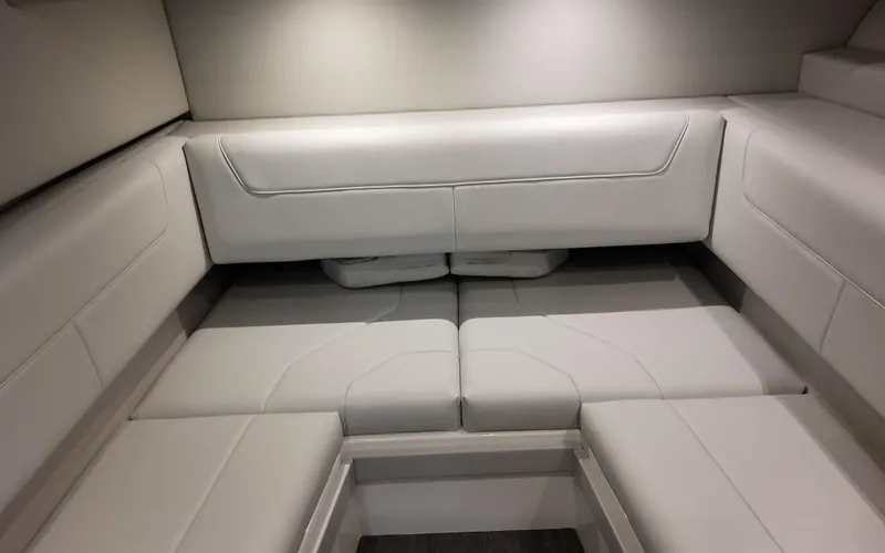 Slide: The Image of Formula 400 Super Sport Crossover 2025 - 58