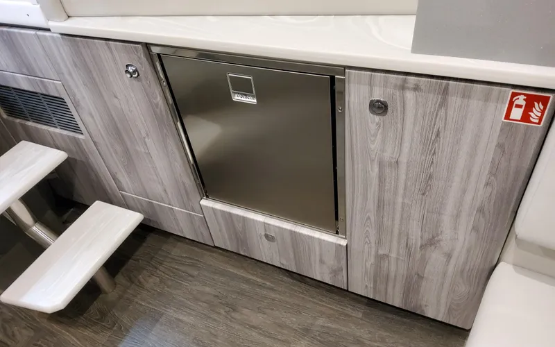 Slide: The Image of Formula 400 Super Sport Crossover 2025 - 62