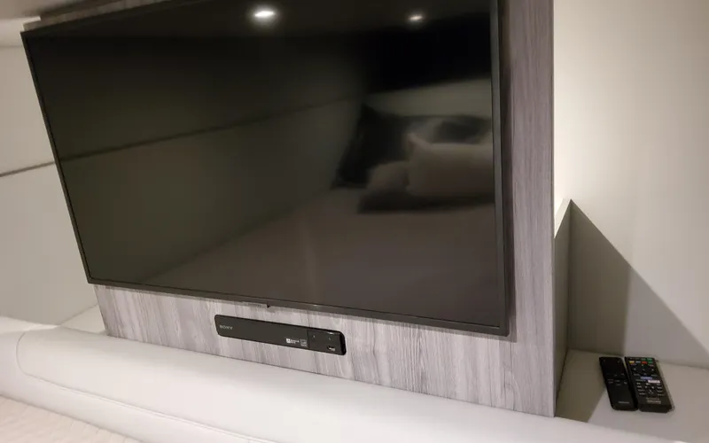 Slide: The Image of Formula 400 Super Sport Crossover 2025 - 63