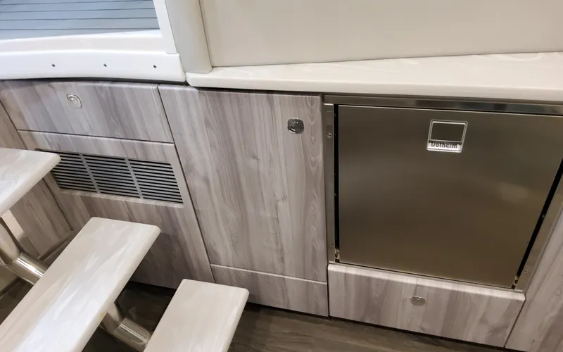 Slide: The Image of Formula 400 Super Sport Crossover 2025 - 66