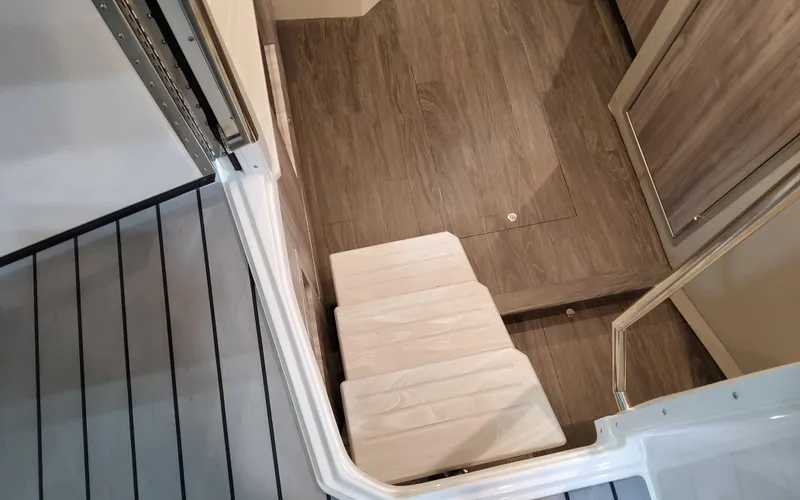 Slide: The Image of Formula 400 Super Sport Crossover 2025 - 68