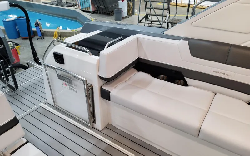 Slide: The Image of Formula 400 Super Sport Crossover 2025 - 83