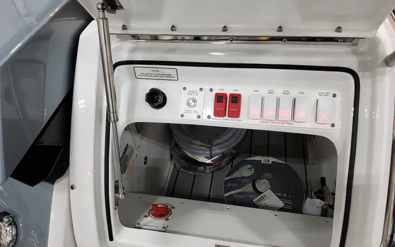 Slide: The Image of Formula 400 Super Sport Crossover 2025 - 89