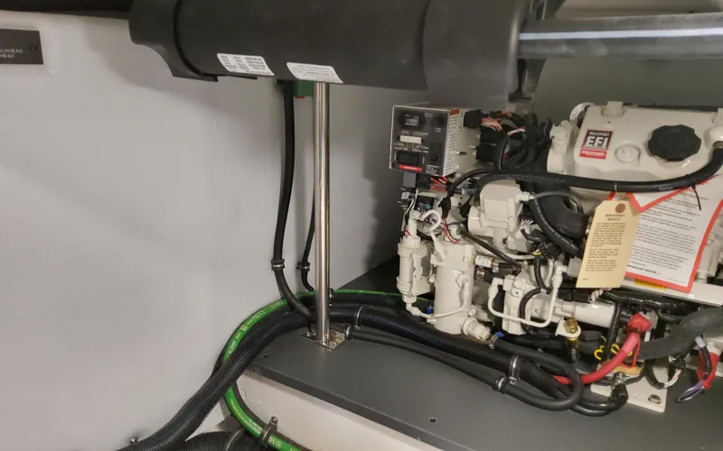 Slide: The Image of Formula 400 Super Sport Crossover 2025 - 98