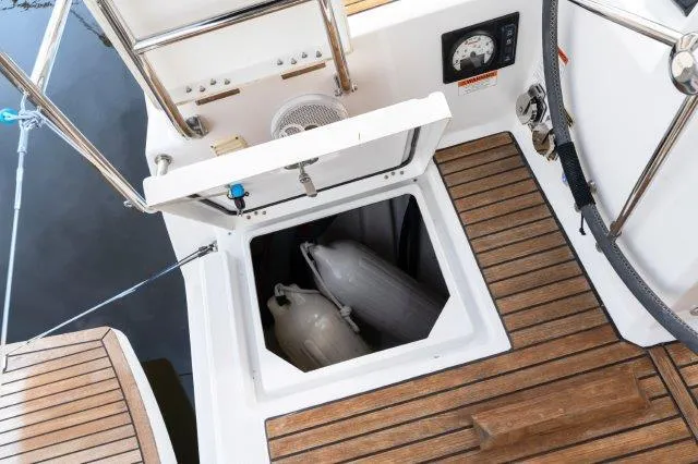 Slide: The Image of Beneteau Oceanis 41.1 2018 - 50