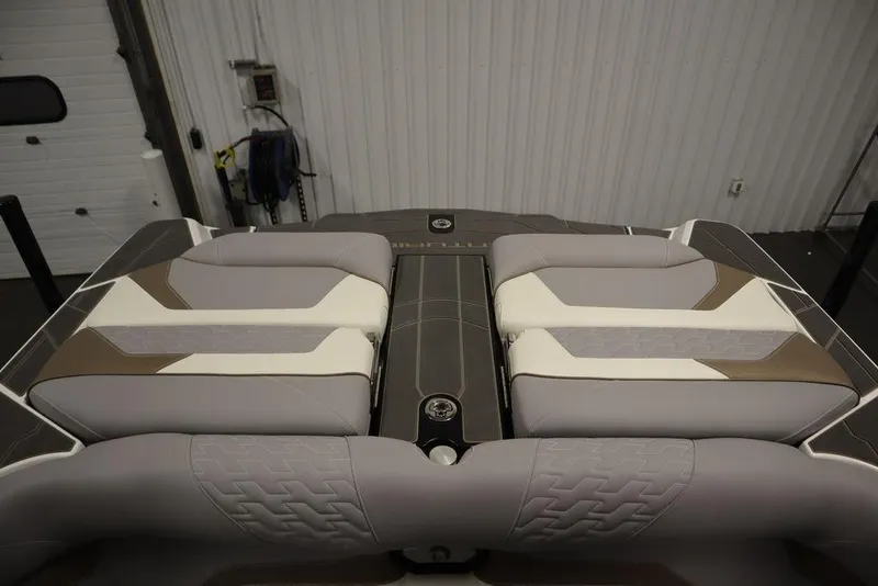 Slide: The Image of Centurion Ri245 2025 - 58