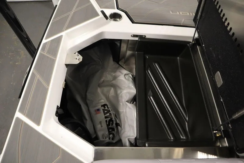 Slide: The Image of Centurion Ri245 2025 - 60