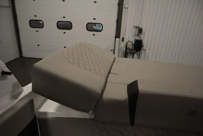 Slide: The Image of Four Winns H2 2025 - 65