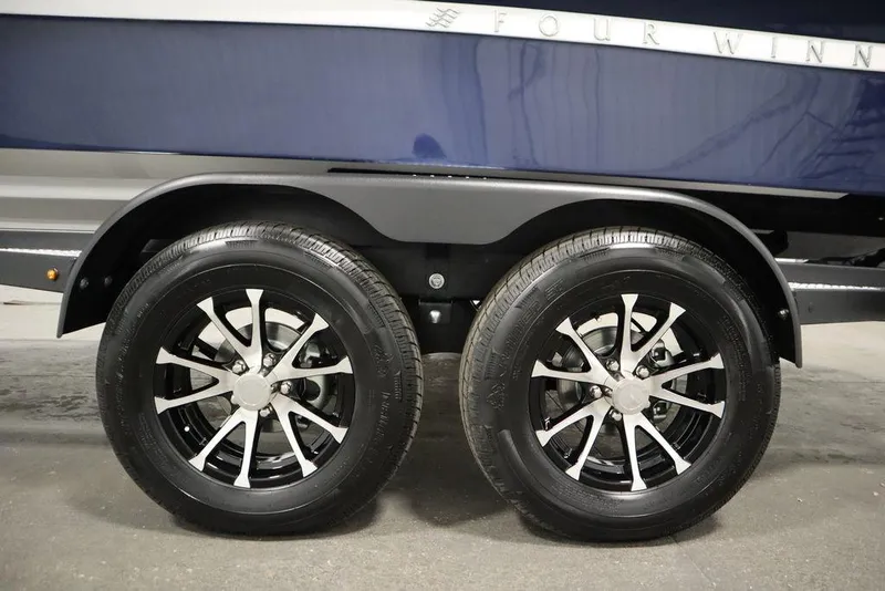 Slide: The Image of Four Winns H2 2025 - 67