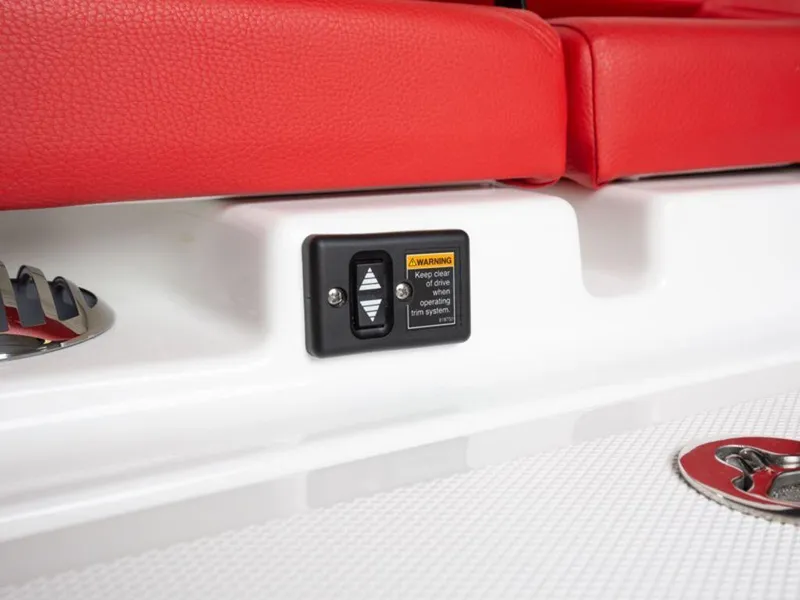 Slide: The Image of Four Winns H2 2025 - 83