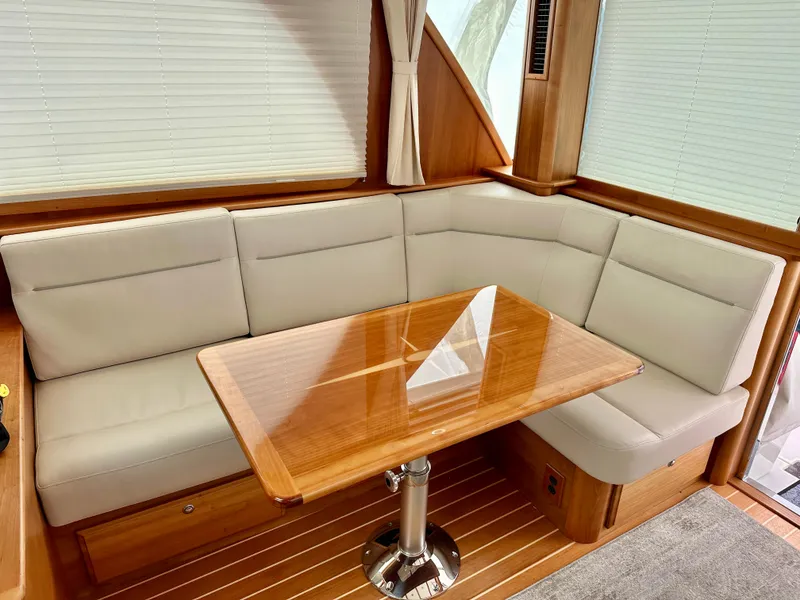 Slide: The Image of Salon - Starboard Settee - 13