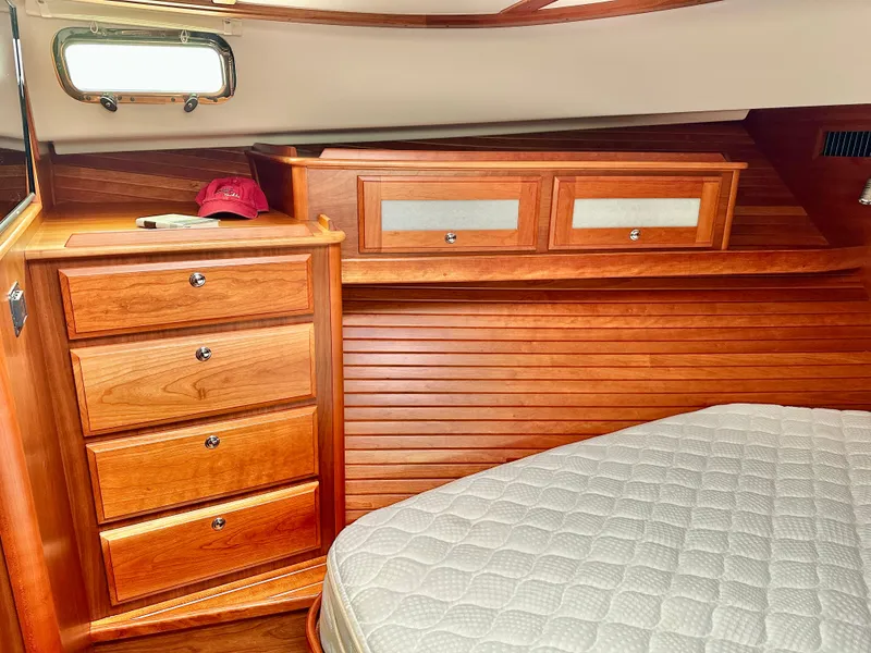 Slide: The Image of Primary Berth - Dresser - 20