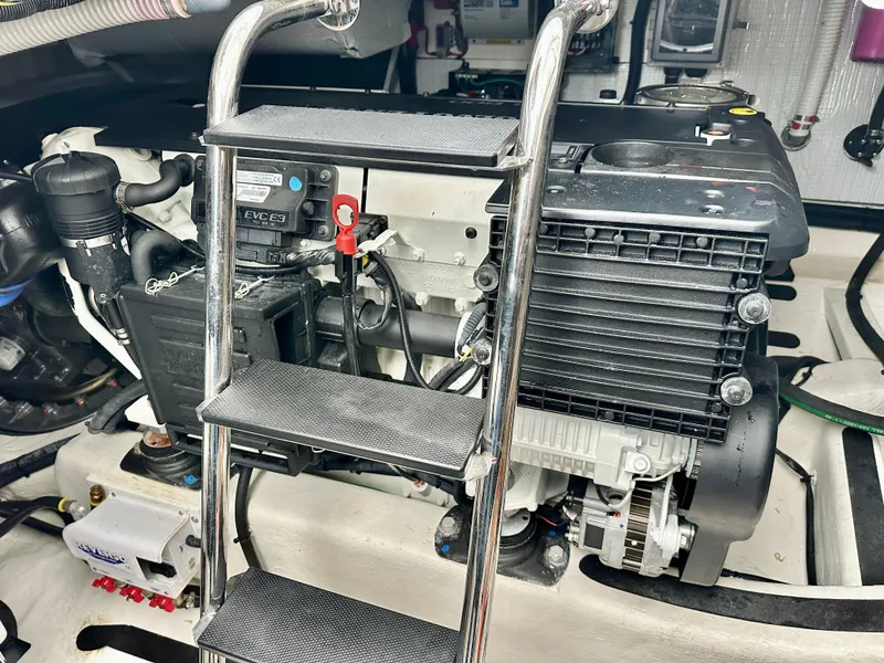 Slide: The Image of Engine - Port - 30