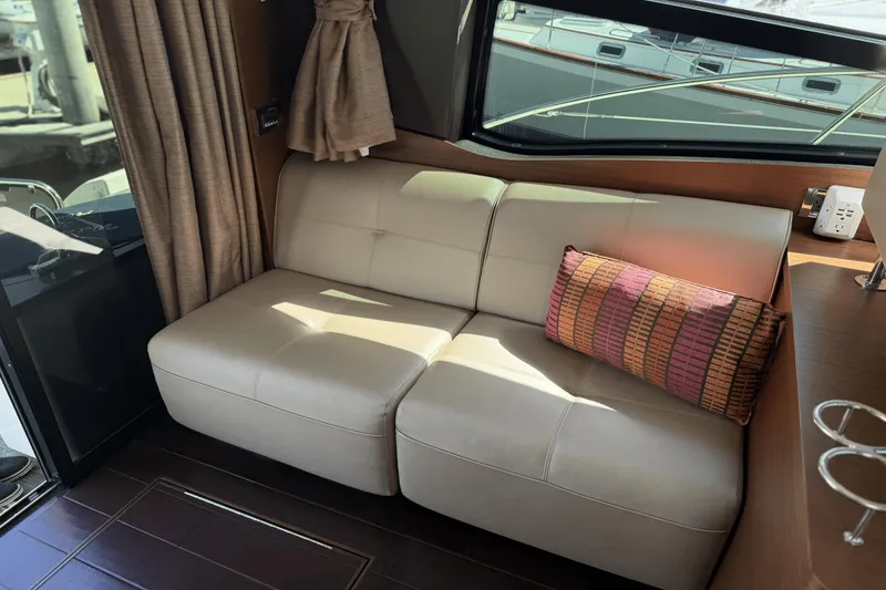 Slide: The Image of Sea Ray 470 Sundancer 2016 - 13