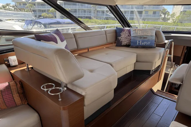 Slide: The Image of Sea Ray 470 Sundancer 2016 - 14