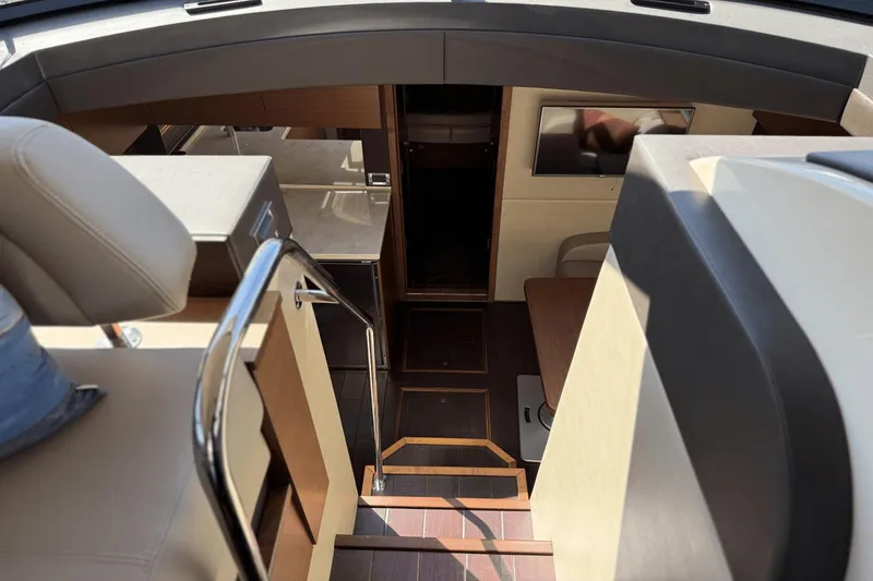 Slide: The Image of Sea Ray 470 Sundancer 2016 - 29