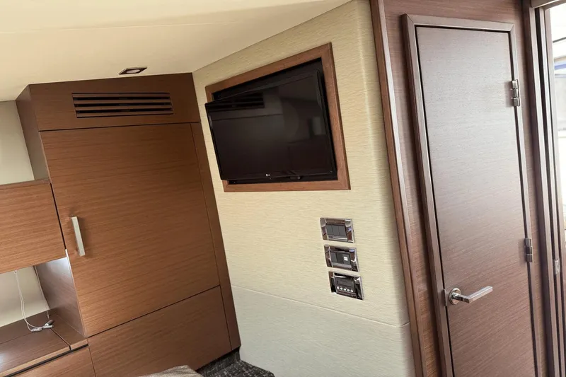 Slide: The Image of Sea Ray 470 Sundancer 2016 - 48