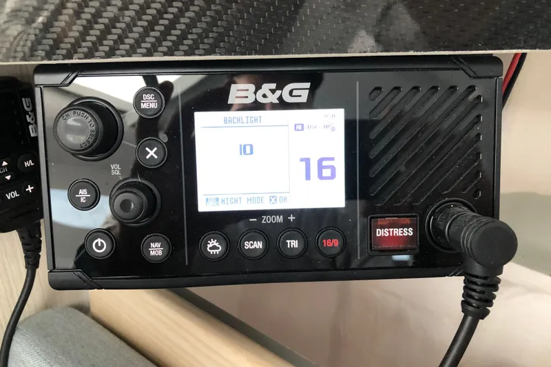 Slide: The Image of 2021 Corsair 880 for sale - 12