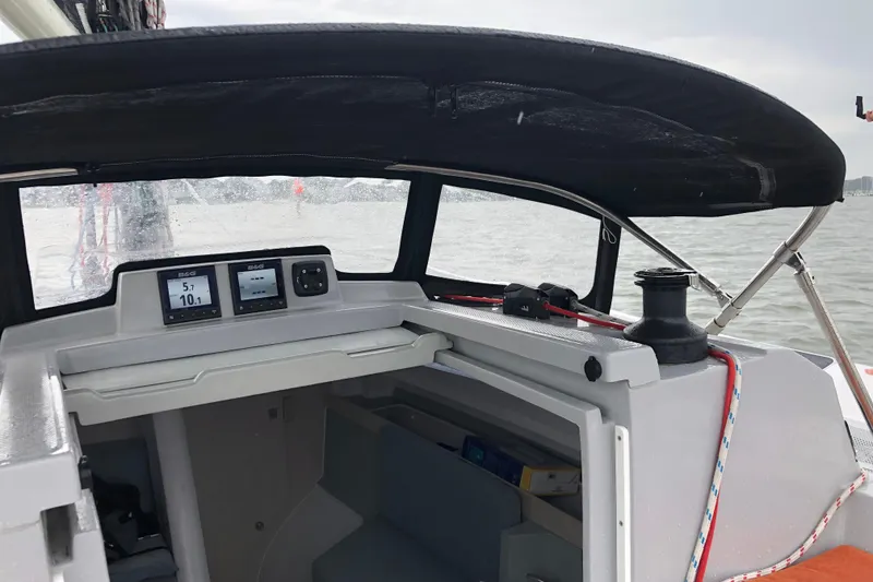 Slide: The Image of 2021 Corsair 880 for sale - 13