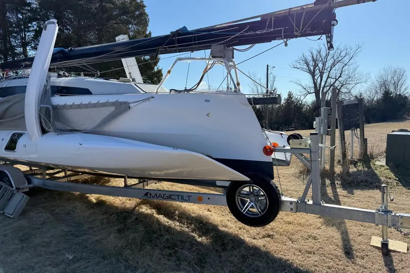 Slide: The Image of 2021 Corsair 880 for sale - 7