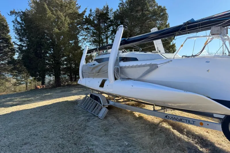 Slide: The Image of 2021 Corsair 880 for sale - 8