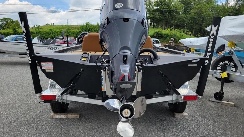 Slide: The Image of 2026 Xpress H20 Bass boat with Yamaha Vmax 175 engine, rear view. - 4
