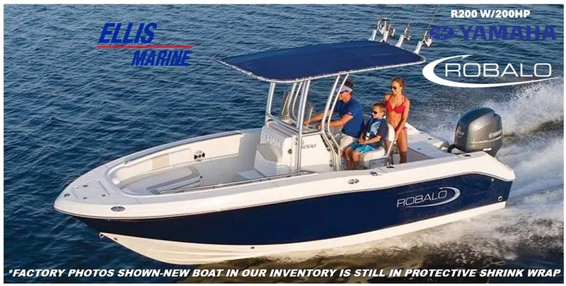 The Image of Robalo R200 Center Console 2025 - 1