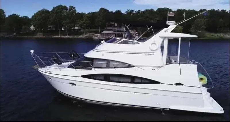 The Image of Carver 366 Motor Yacht 2003 - 1